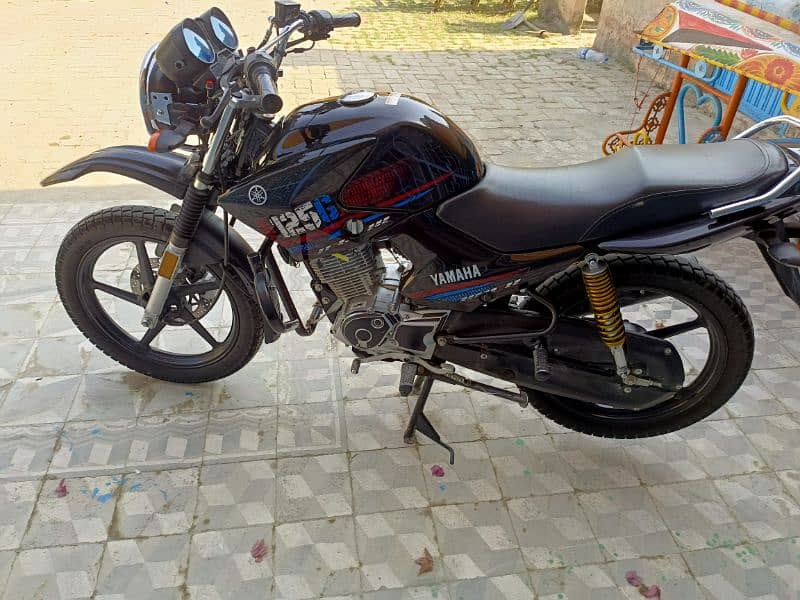 YBr125. model 22 . new condition for sale demand 390.03058973025 2