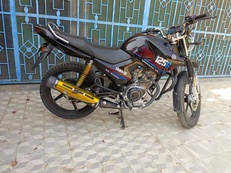 YBr125. model 22 . new condition for sale demand 390.03058973025 3