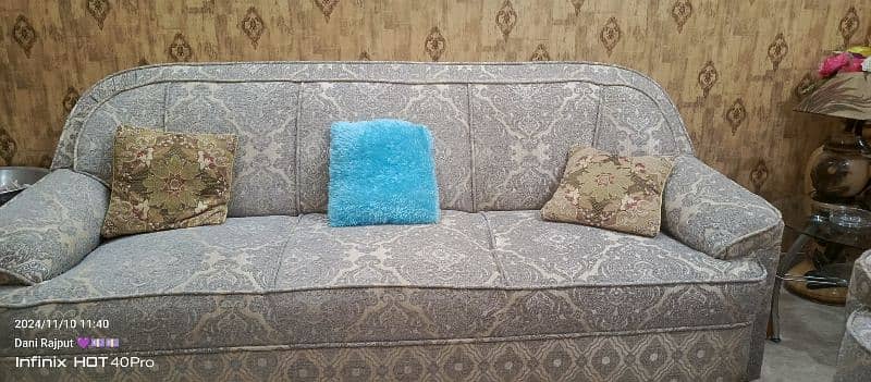 Sofa set for sale 1