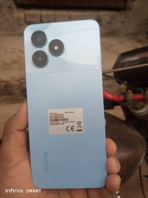 Realme mobile for sale ram 4Gb 64Gb Box plus charger 0