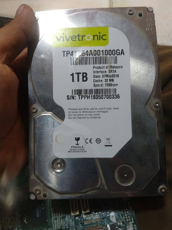 1 TB hard disk 0