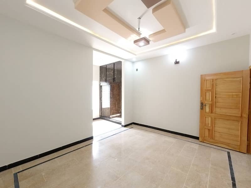 I-14/4 House 700 Sir Size 30x60 Brand New House For Sale 11