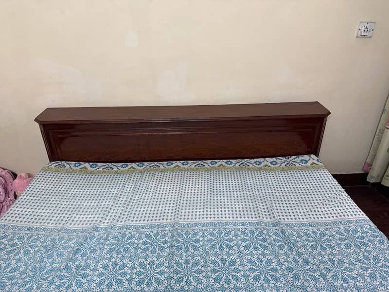 shehsham khalis bed 1