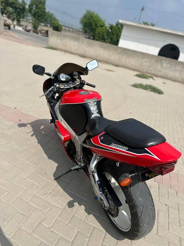 Suzuki Gsxr 1000 & Honda Cb400 for sale 2