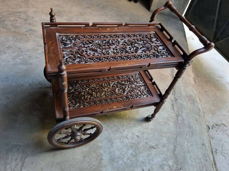 Big Size Tea Trolley 2