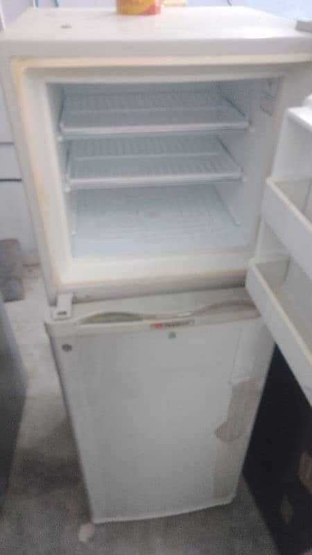 Dawlance 13 cubic fridge for sale 1