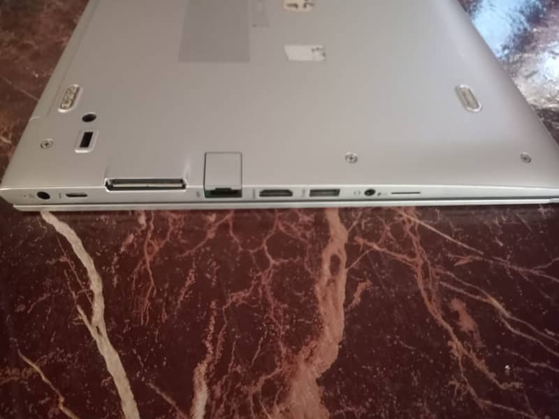   Hp EliteBook 840 G6   7