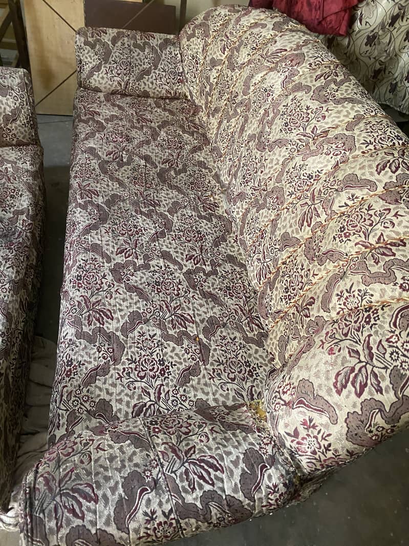 3 & 2 Seater Sofa Set Used 2