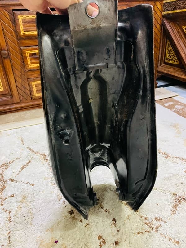 Honda 125 2024 model fuel tank with tapa 0/3/1/2/5/6/2/1/6/0/2 4