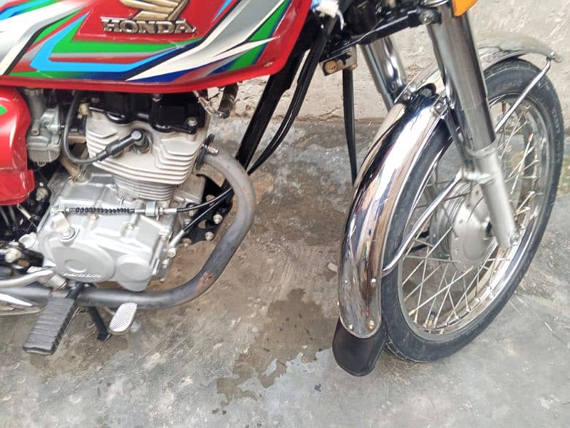 Honda 125 just like new 0