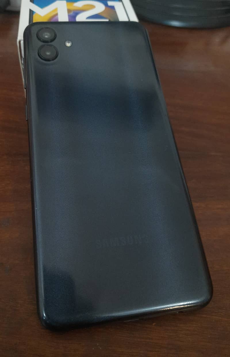 Samsung Galaxy A04 in Brand New Condition! 2