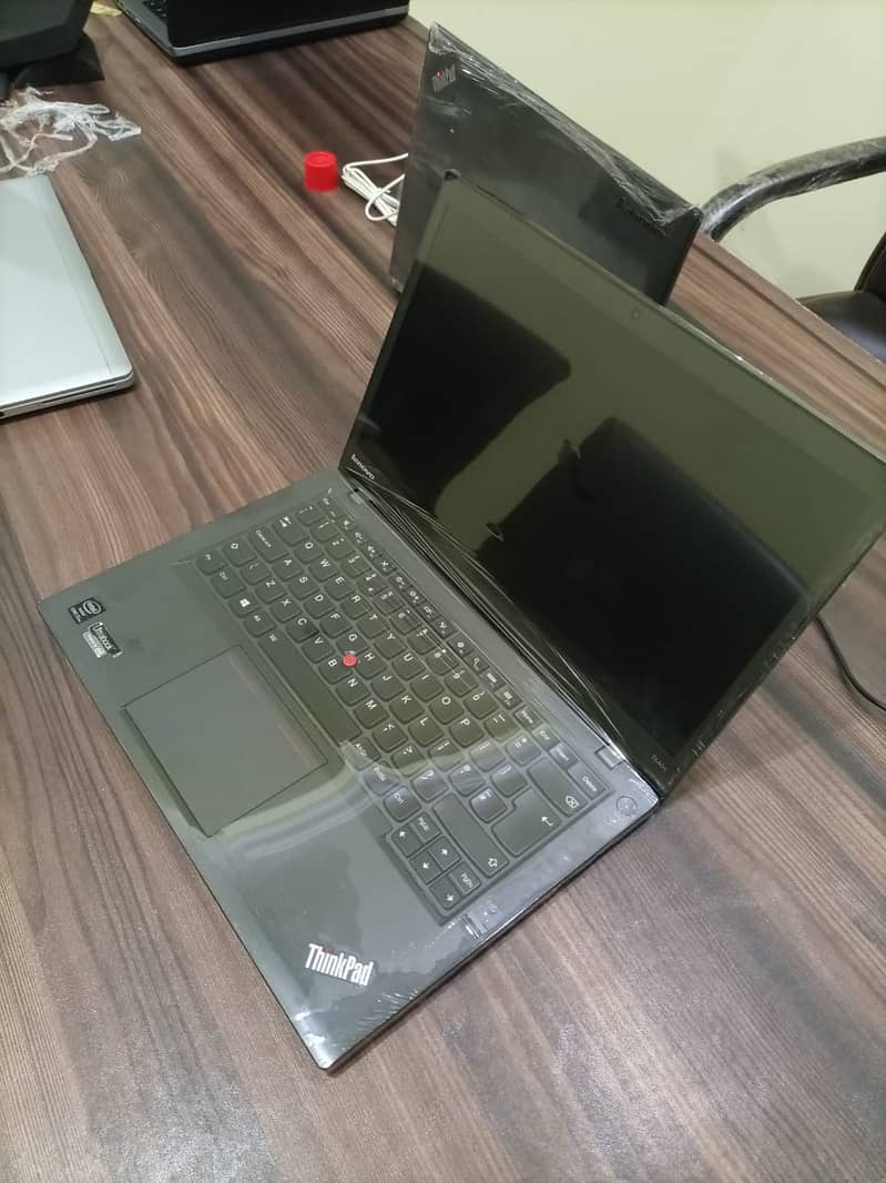 Lenovo Thinkpad T440s Core i7 4th Genertion 8GB Ram 500GB HDD 5