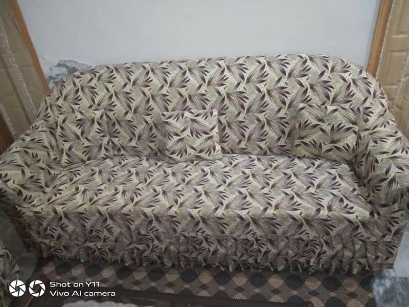 sofa set available for sale in Multan 1