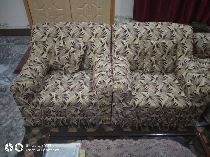 sofa set available for sale in Multan 2