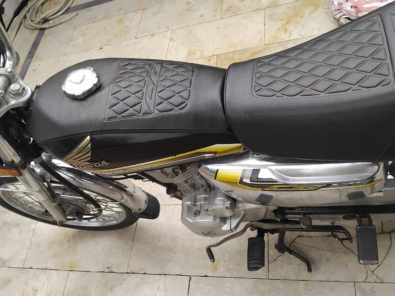 Honda CG125 (Self start) For sale Excellent Condition 1