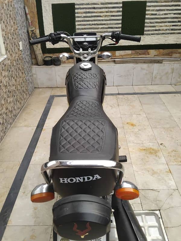 Honda CG125 (Self start) For sale Excellent Condition 4