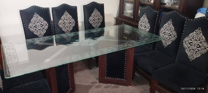 Shamoo Jee Dining table with 8 Chairs 1