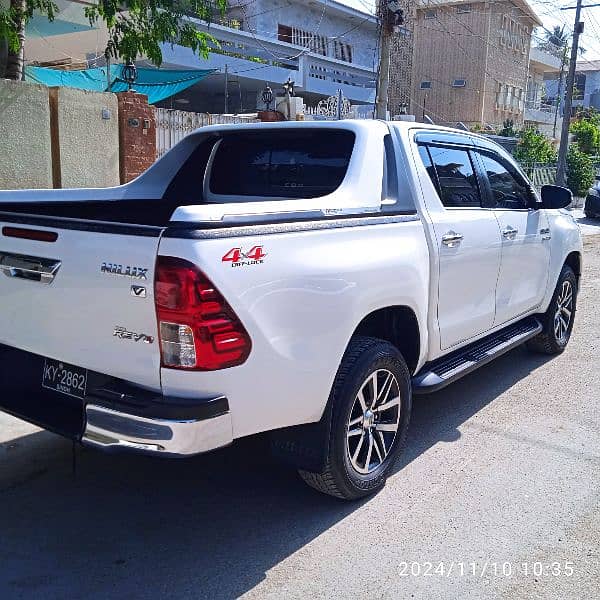 Toyota Hilux 2019 3