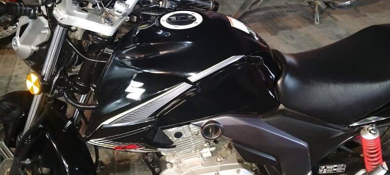 suzuki GSX 125 Black 12/2023 0