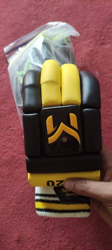 Hardball batting gloves For sale at a reasonable price 0