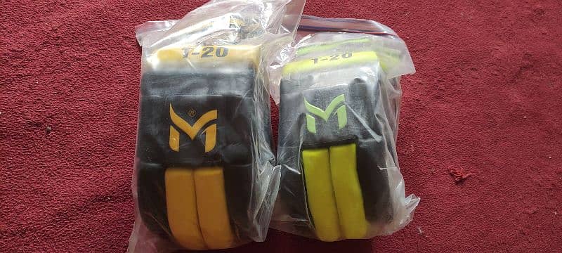 Hardball batting gloves For sale at a reasonable price 2