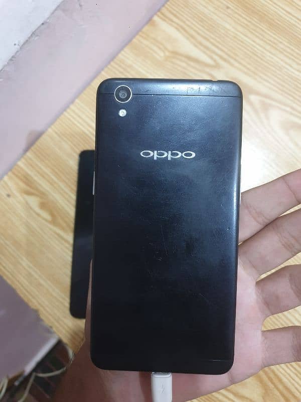 OPPO A37F 0