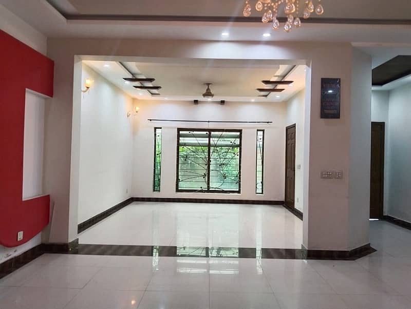 10 Marla House Lower Portion for Rent In Tulip Block Bahria Town Lahore 4