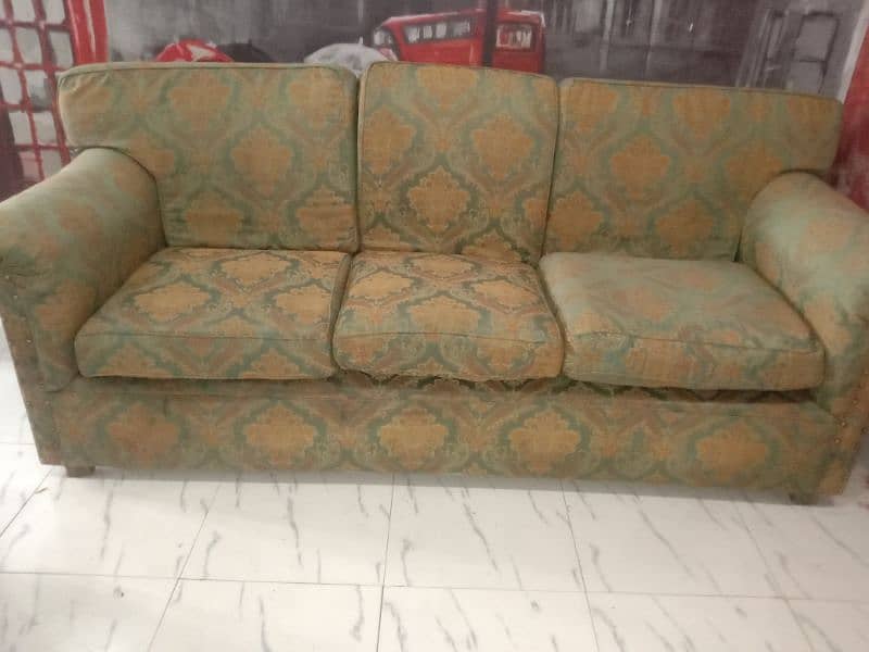 sofa set 3 +2+1 setor Sath 2 table for sale condition 8 by 10 0