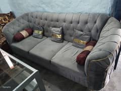 chesterfield sofa | velvet style sofa | 5 seater sofa | wooden sofa