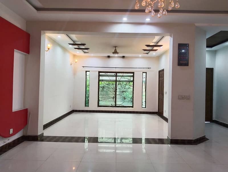 10 Marla House Lower Portion For Rent In Tulip Block Bahria Town Lahore 3