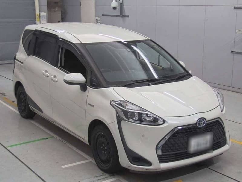 Toyota Sienta 2019 1