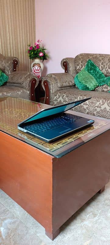 Dell Latitude i7 2