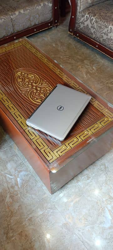 Dell Latitude i7 3