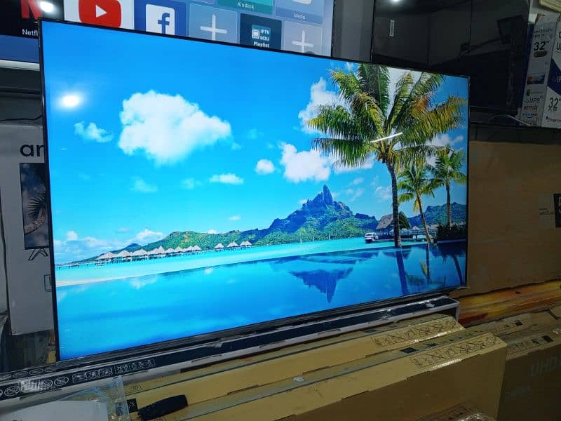 43 InCh Samsung 4k UHD LED TV 03004675739 0