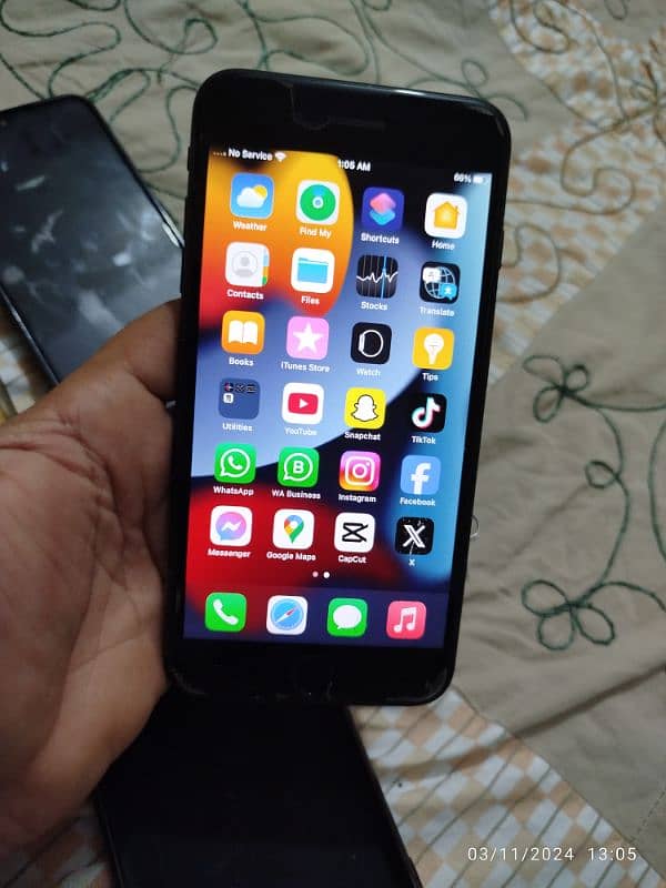 iphone 7 plus 32gb Black bypass 13