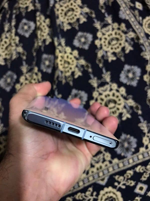 Huawei p30 pro 8gb Ram ,256gb storage 5