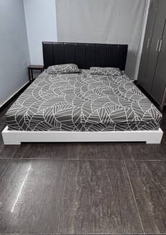 Hight Quality Bed Without Side Tables