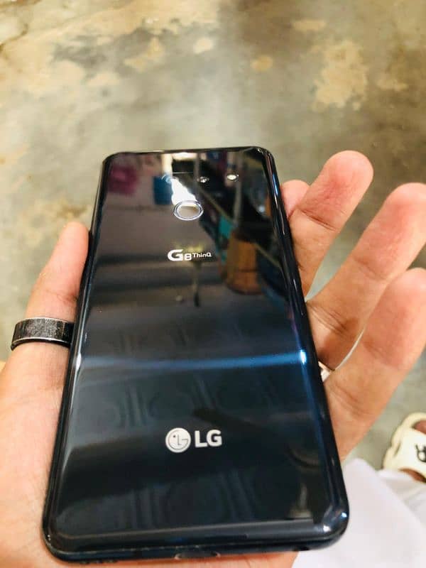 LG g8 thinq 3