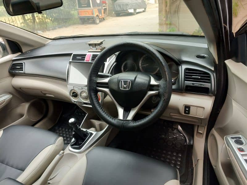 Honda City IVTEC 2014 mint condition 6