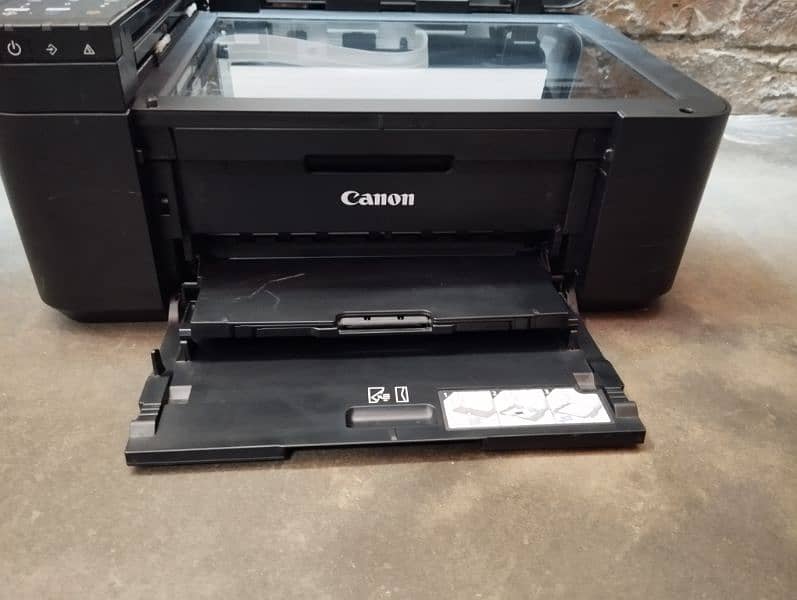 Canon TR4550 wireless colour black bilkul new catridge install all ok 12