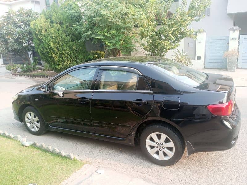 Toyota Corolla Altis 2010 3