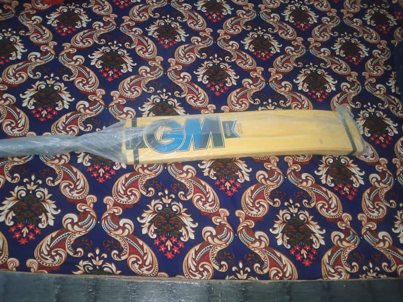 bat for sale condition 10/10 use he nhi howa 0