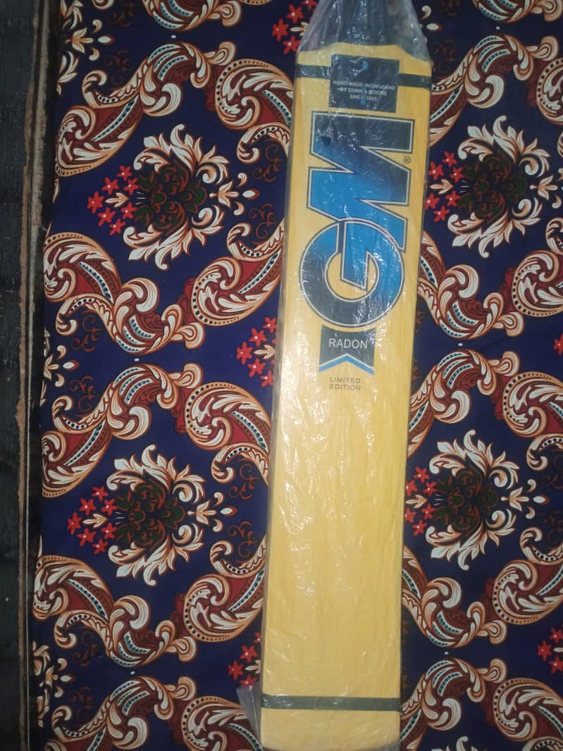 bat for sale condition 10/10 use he nhi howa 1