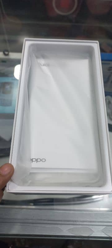 Oppo Reno 12 5G Dual SIM, 12GB RAM, 512GB ROM 5