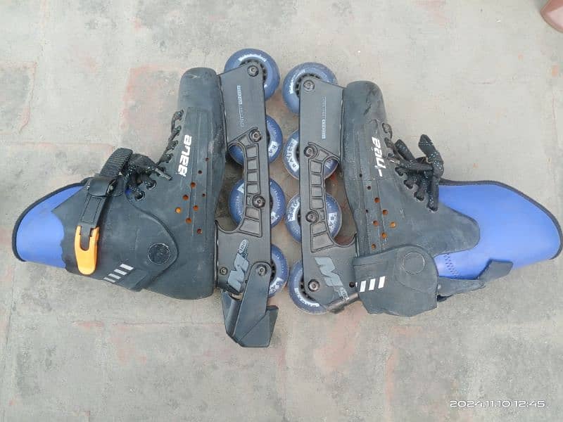 Skates with safety kit 0