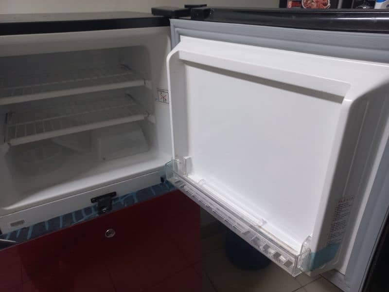 Dawlance Fridge medium size. 3