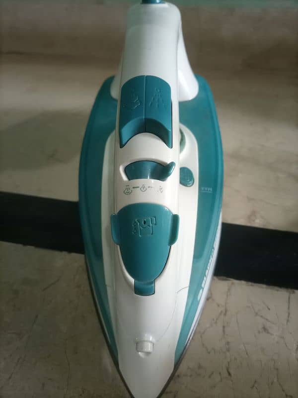 Steam Iron 6