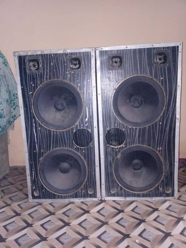 10 inch 4 speaker with big box with amplifier 5