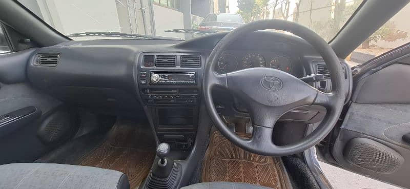 Toyota Corolla XE-G 2001 3