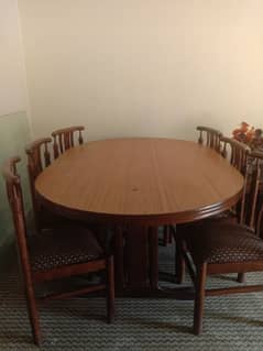 Wooden Dining table for Sale in Naluchi Muzaffarabad, Azad Kashmir.